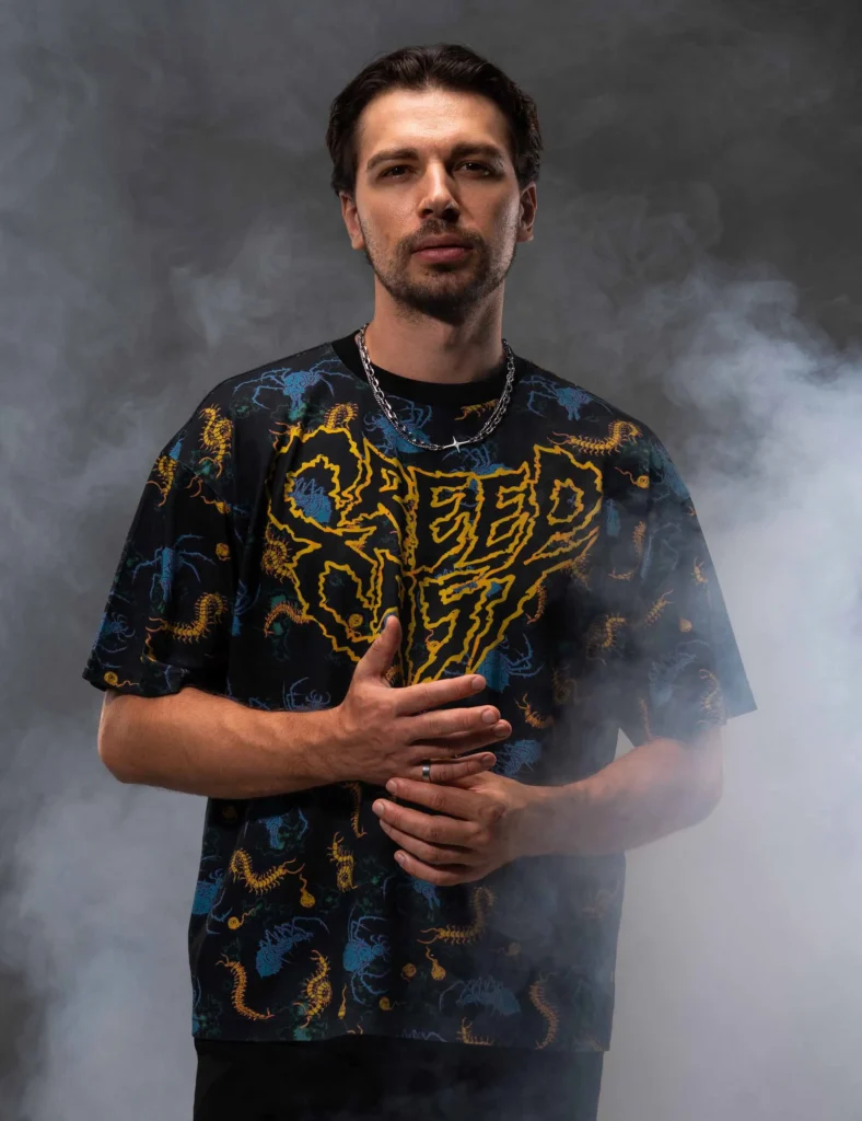 Creepy-Crawlies T-Shirt (Oversized)